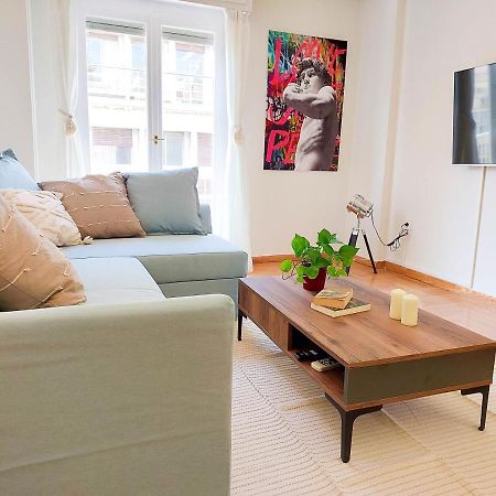 Exarchia Artistic Getaway For Groups Apartment เอเธนส์ ภายนอก รูปภาพ