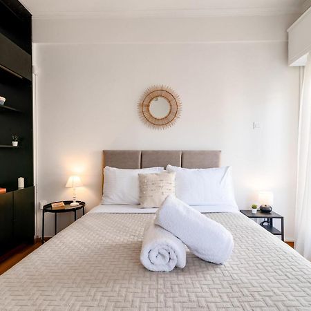 Exarchia Artistic Getaway For Groups Apartment เอเธนส์ ภายนอก รูปภาพ