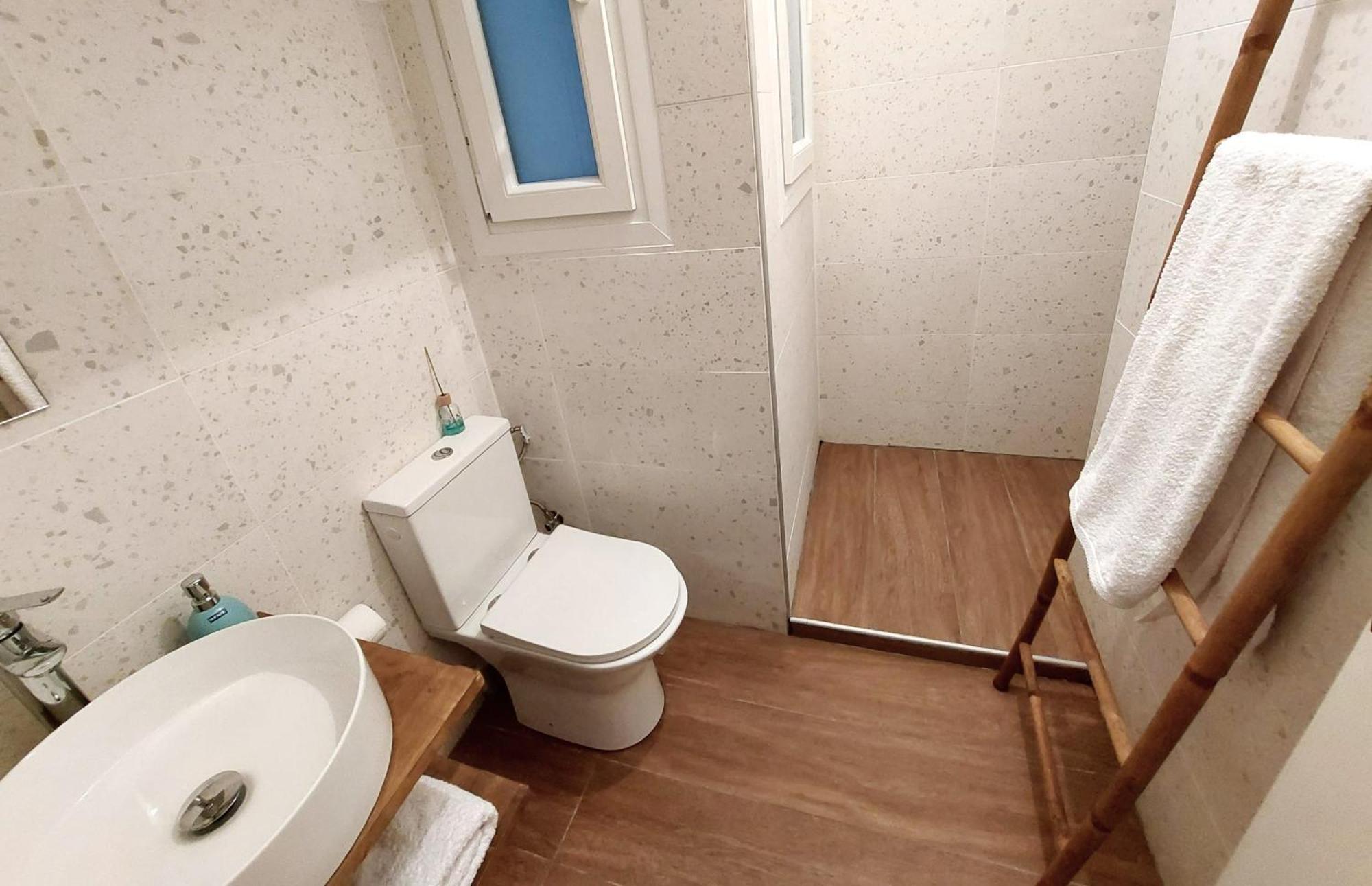 Exarchia Artistic Getaway For Groups Apartment เอเธนส์ ภายนอก รูปภาพ